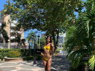 에로틱 한 영상 채팅 PhoebeStuart