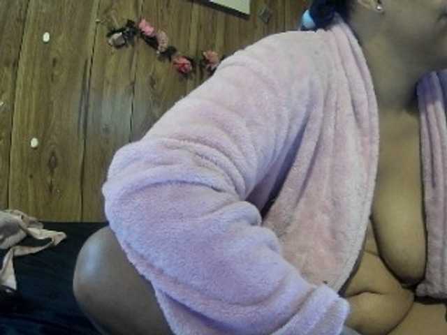 사진 pinkrackz #american #usa #ebony #ass #titts #spit #twerk #pvt #cam