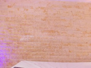 에로틱 한 영상 채팅 PocahontasPow