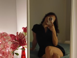 에로틱 한 영상 채팅 Polinahab