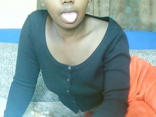 에로틱 한 영상 채팅 Pounie2