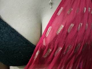 에로틱 한 영상 채팅 Praveenatelugu