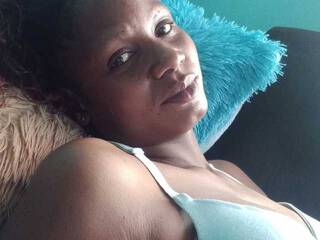 에로틱 한 영상 채팅 Preetyqueen