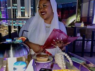 에로틱 한 영상 채팅 Pretty-Ebony