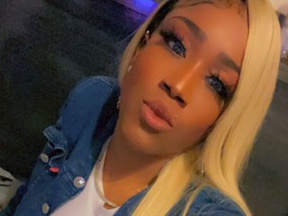 에로틱 한 영상 채팅 PrettyDoubleG