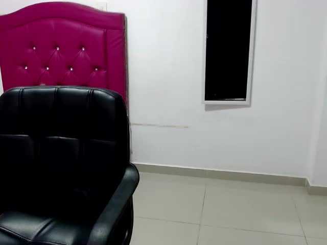 사진 PRINSEXX2020 Play with me today I am hotter than ever