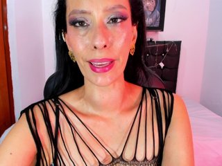 에로틱 한 영상 채팅 PriscilaSmiith25