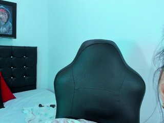 에로틱 한 영상 채팅 PriscilaSmiith25