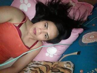 에로틱 한 영상 채팅 Pussylips2