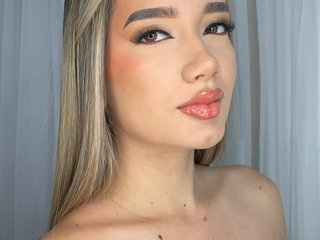 에로틱 한 영상 채팅 Queen_Lucia