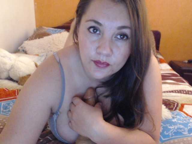 사진 MiladyEmma hello guys I'm new and I want to have fun He shoots 20 chips and you will have a surprise #bbw #mature #bigtits #cum #squirt