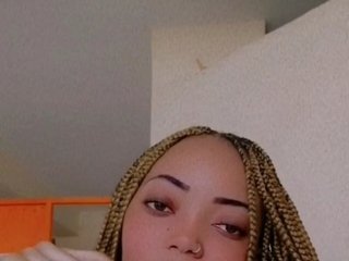 에로틱 한 영상 채팅 Queensophie22