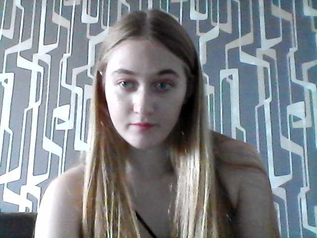 방송 스크린 샷 QweenElsa