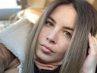 에로틱 한 영상 채팅 Raisa1gee
