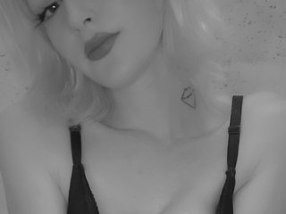 에로틱 한 영상 채팅 Bbyhalo