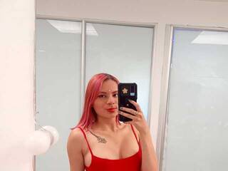 에로틱 한 영상 채팅 Rayveen