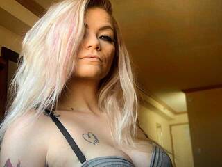 에로틱 한 영상 채팅 realchichi