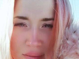 에로틱 한 영상 채팅 Redhead97