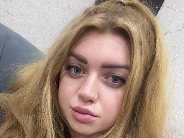 프로필 사진 RedMadonna