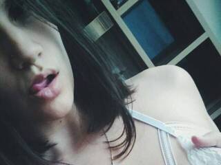 에로틱 한 영상 채팅 Reinammm