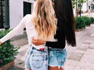 에로틱 한 영상 채팅 RokosBasilisk