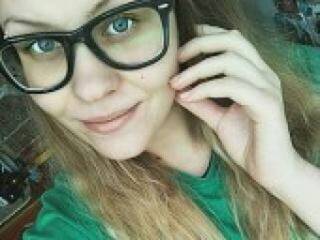 에로틱 한 영상 채팅 rokksi