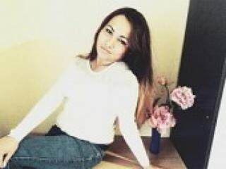 에로틱 한 영상 채팅 roksann