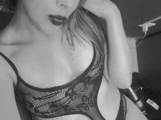 에로틱 한 영상 채팅 romi-rain