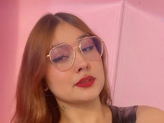 에로틱 한 영상 채팅 RominaBacker