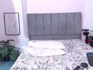 에로틱 한 영상 채팅 RooseTaylor