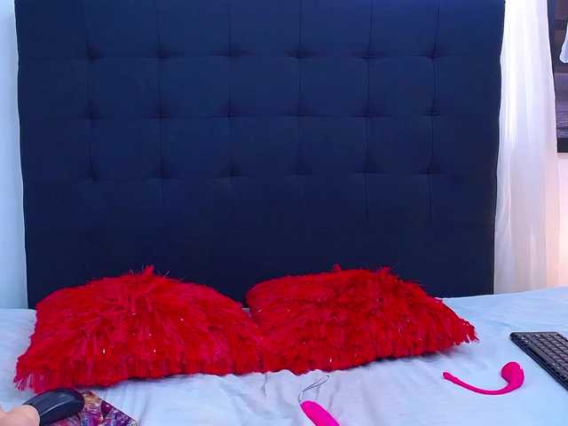 사진 rosalella welcome to my room #sexy #latina #colombiana #big ass #ready to #fuck toy #nice #babe #cum show #anal #pussy #milf #bigtits #cute #white #CAM2CAM