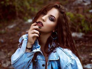 에로틱 한 영상 채팅 rosequinn