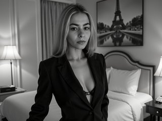 에로틱 한 영상 채팅 RosieJune