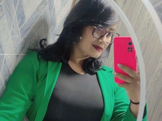 에로틱 한 영상 채팅 Roxanamontero23