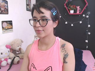 사진 roxxanecute LOVENSE/ON #smalltits #smoke #squirt #anal #asian #latina #lovense #daddysgirl #18 #teen #daddy #ohmibod #cute #bigass #young