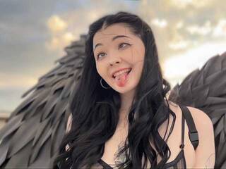 에로틱 한 영상 채팅 RoxyNilll