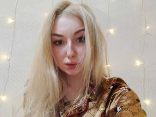 에로틱 한 영상 채팅 Rozared