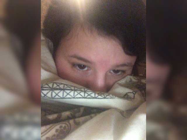 방송 스크린 샷 SaanviUwU