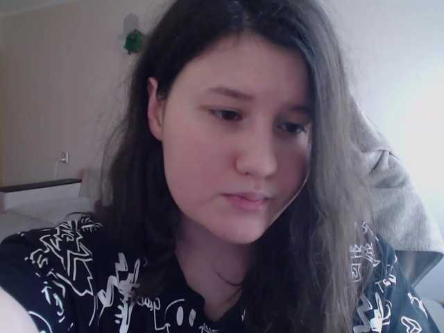 방송 스크린 샷 SaanviUwU