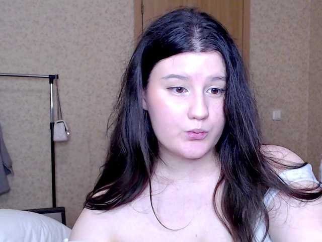 방송 스크린 샷 SaanviUwU