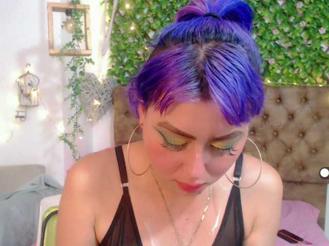 방송 스크린 샷 SabrinaOlson