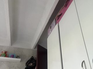 에로틱 한 영상 채팅 SallyeLeins