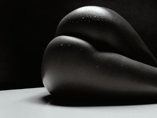 에로틱 한 영상 채팅 salome-lewis