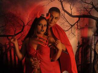 에로틱 한 영상 채팅 sam-anthony