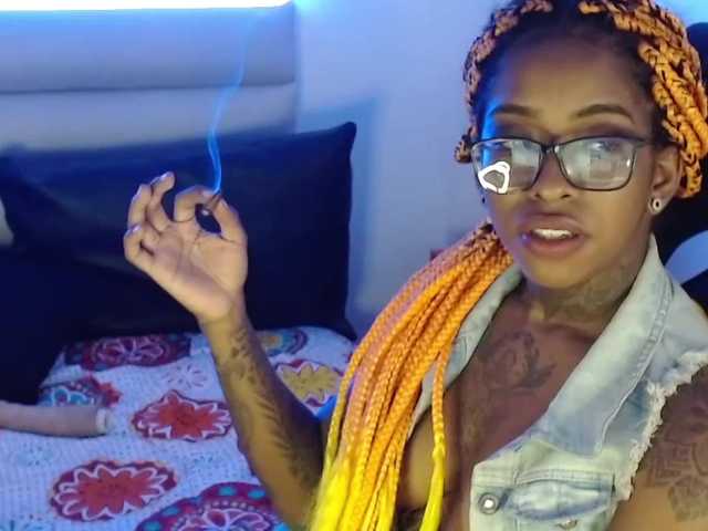 방송 스크린 샷 samantaafox