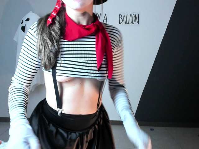 방송 스크린 샷 SamantaMoore