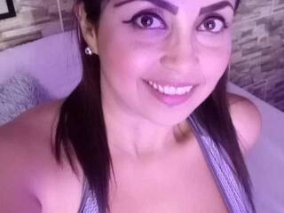 에로틱 한 영상 채팅 Samanthavil