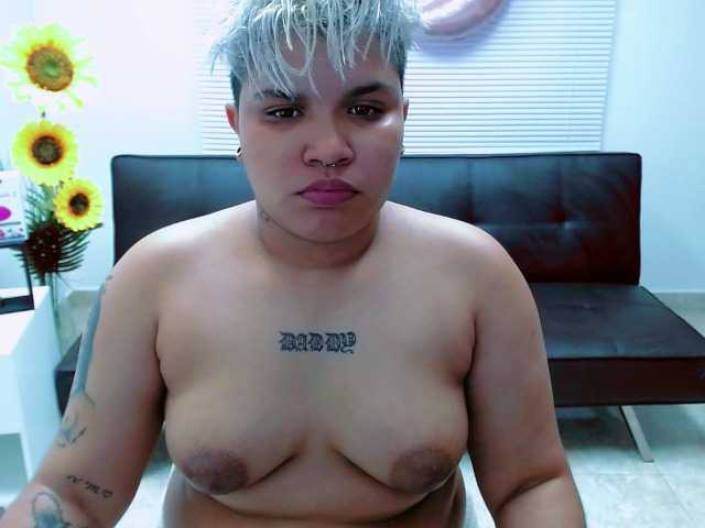 방송 스크린 샷 LilyJames