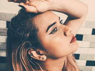 에로틱 한 영상 채팅 samynandez