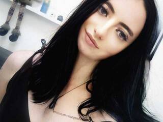 에로틱 한 영상 채팅 SandraNasic